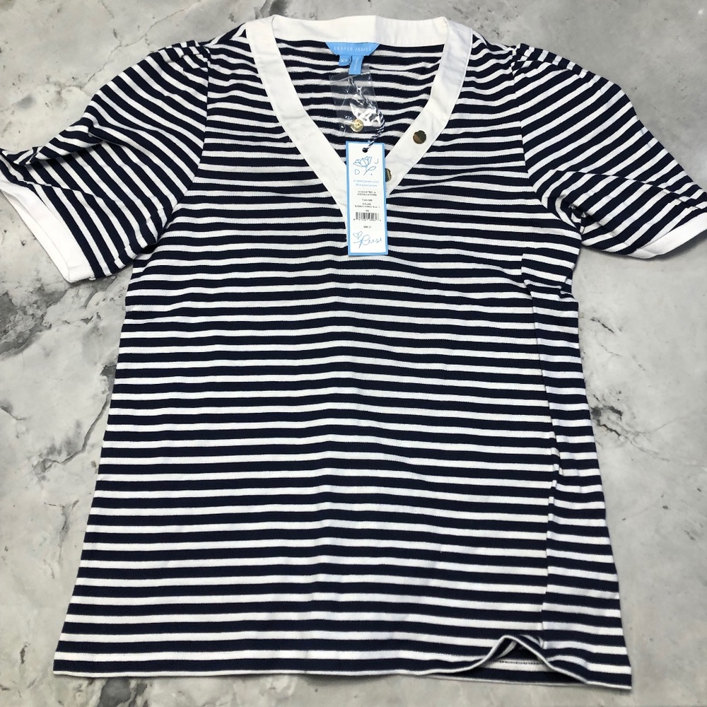 Draper James v neck tee in awning stripe